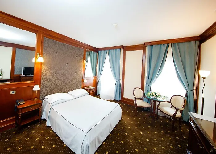 Hotel Select